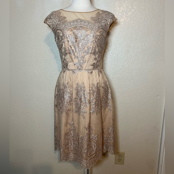 Kay Unger Gold and nude stitched dress Kay Unger Gold and nude stitched dress